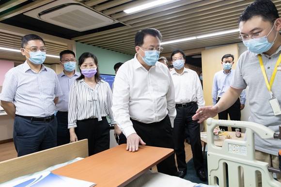 龔正調(diào)研養(yǎng)老服務(wù)機(jī)構(gòu) 擴(kuò)大有效供給，激發(fā)市場(chǎng)活力，構(gòu)建多元化養(yǎng)老服務(wù)體系